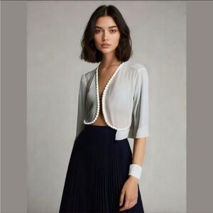 🩷Free🩷Elegant White Women's cardigan large